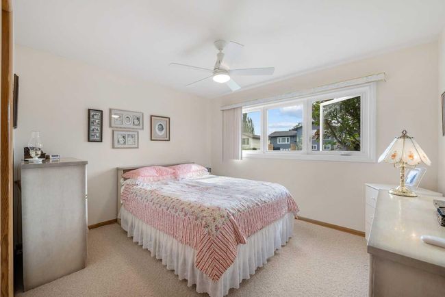 8 Foley Road Se, House other with 3 bedrooms, 1 bathrooms and 3 parking in Calgary AB | Image 18