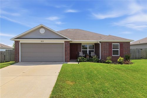 813 Nw 67th Ave, Bentonville, AR, 72713-2239 | Card Image