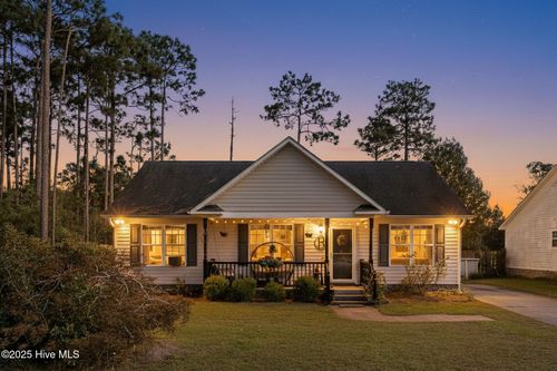 1960 Raeford Rd, Southport, NC, 28461-8847 | Card Image