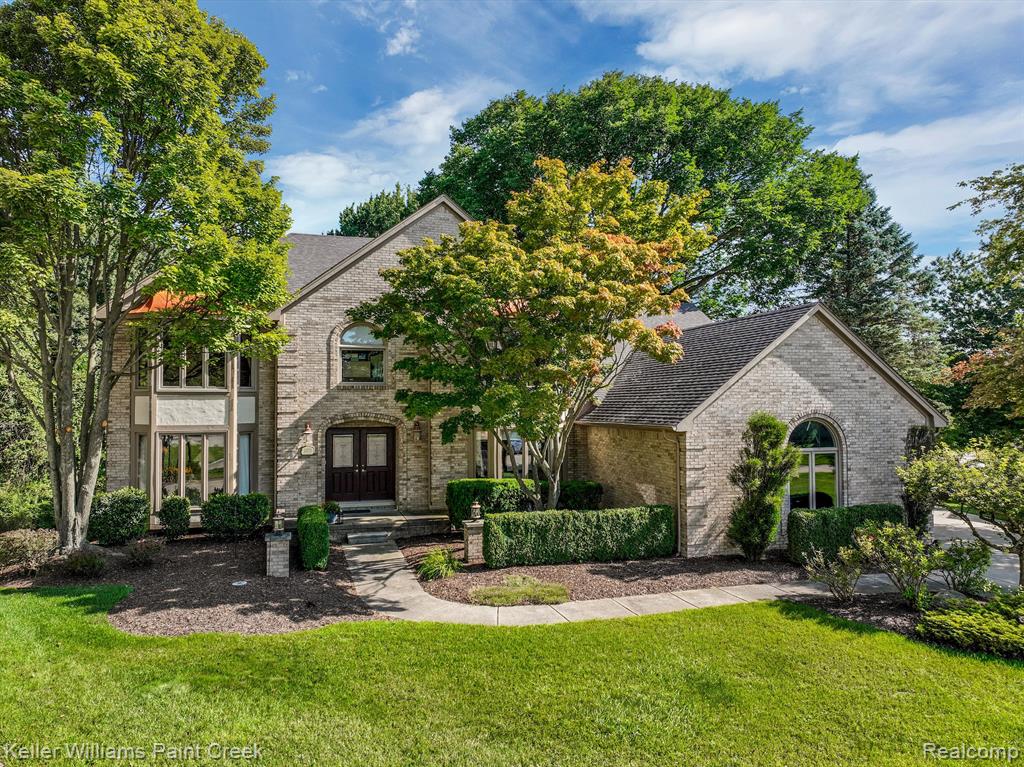 Sudbury Ct, Rochester Hills, MI 48306