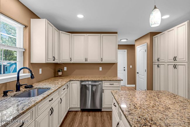 119 Darien Rd, House other with 6 bedrooms, 3 bathrooms and null parking in Howell NJ | Image 17