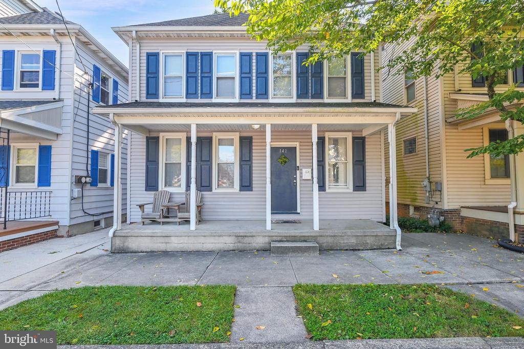 Penn St, Hanover, PA 17331