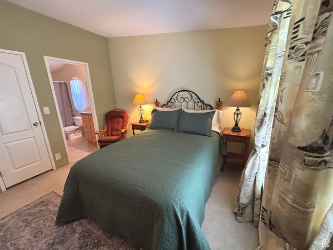 Master bedroom featuring ensuite bath | Image 15