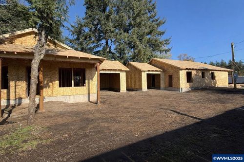 7425 5th St Se, Turner, OR, 97392-9527 | Card Image