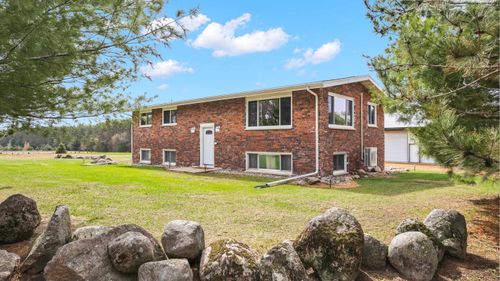 7619 Rustic Dr, Rosholt, WI, 54473-9517 | Card Image