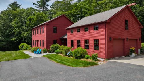 35 Sturgis Cir, Grantham, NH, 03753-3240 | Card Image