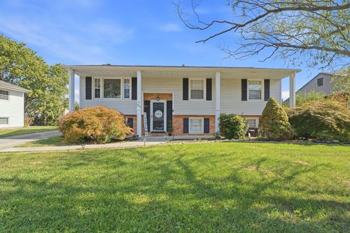 6333 Greenway Dr, Roanoke, VA, 24019-6136 | Card Image