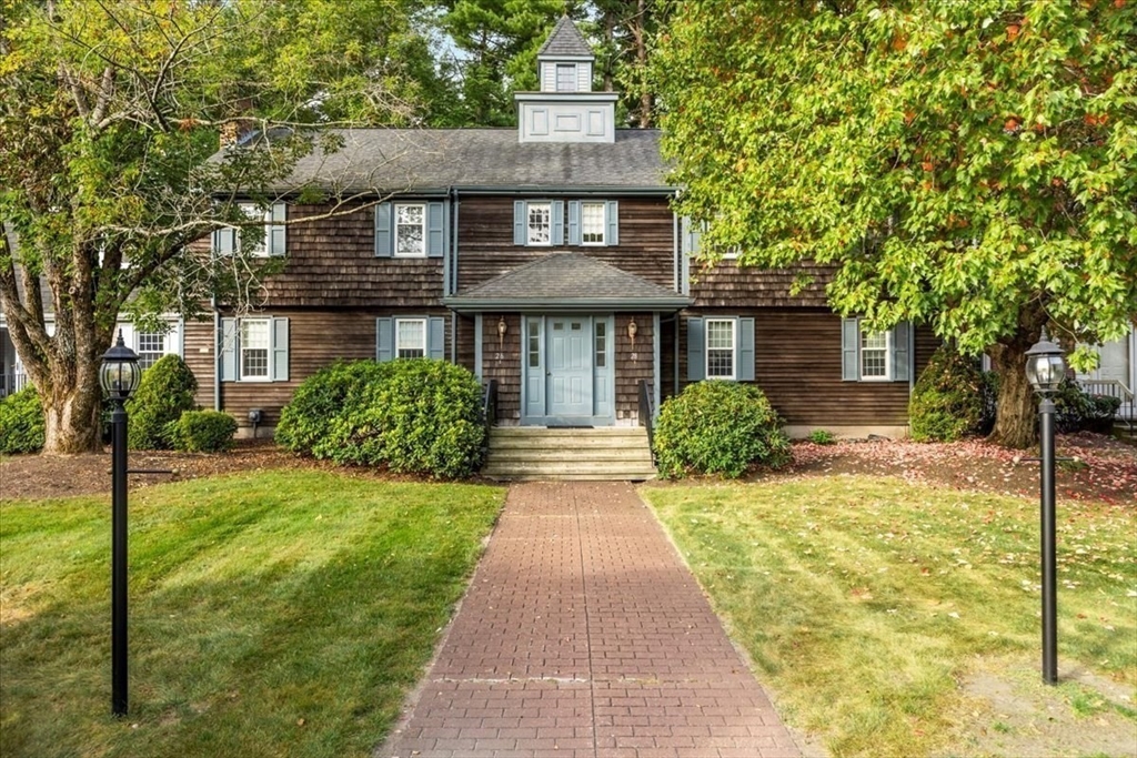 Camelot Ct, Stoughton, MA 02072