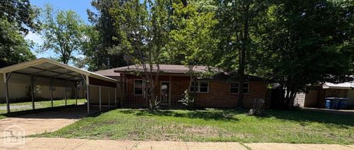 610 N Roselawn Dr, West Memphis, AR, 72301-1946 | Card Image