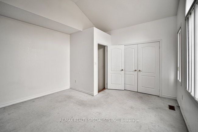 17 Pathmaster Rd, House other with 6 bedrooms, 4 bathrooms and 2 parking in Brampton ON | Image 23