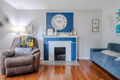 101 S Connie Dr, Clinton, MO, 64735-1881 | Card Image