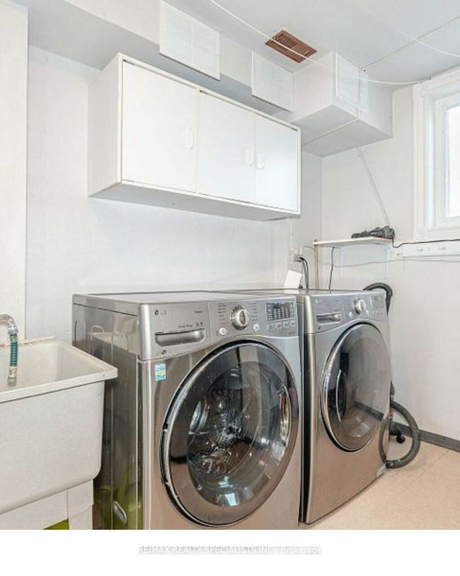 13 Dino Crt, House attached with 4 bedrooms, 3 bathrooms and 3 parking in Brampton ON | Image 14