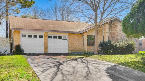 4112 Pine Shadows St, Dickinson, TX, 77539-7016 | Card Image