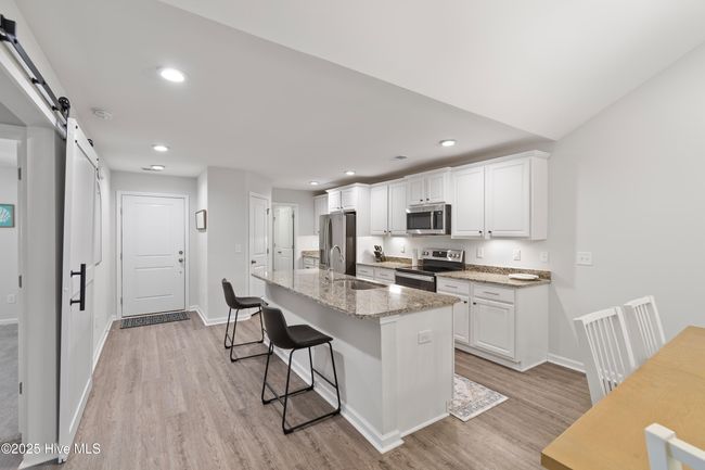 6467 Green Fennel Ave Sw, Townhouse with 3 bedrooms, 2 bathrooms and 2 parking in Ocean Isle Beach NC | Image 4