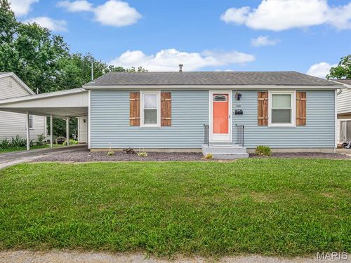 808 Stiening St, Waterloo, IL, 62298-1458 | Card Image