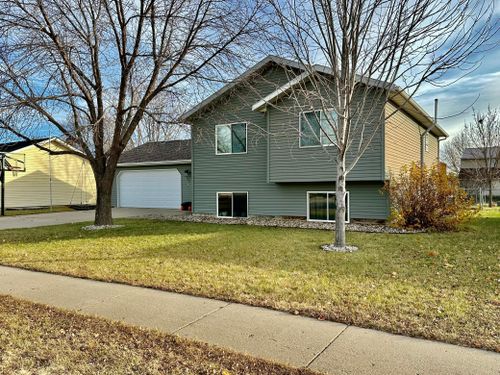 225 Rainbow Drive, Marshall, MN, 56258 | Card Image