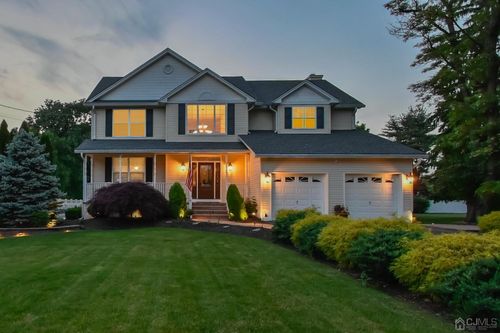 81 Hollywood Ave, Fairfield, NJ, 07004-1201 | Card Image