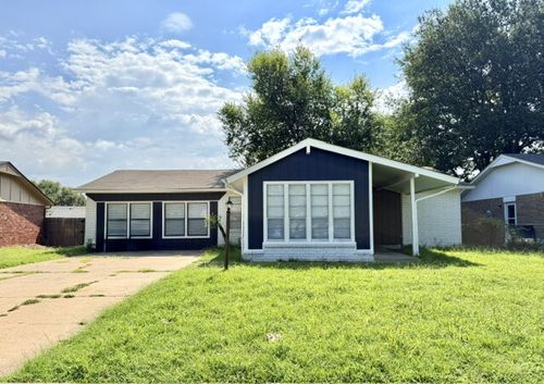 313 Cedar St, Jenks, OK, 74037-2930 | Card Image