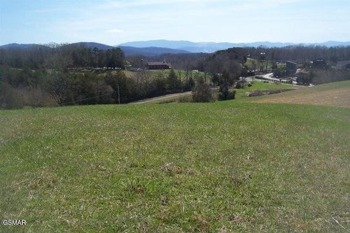 3 Flat Creek Rd, Sevierville, TN, 37876 | Card Image
