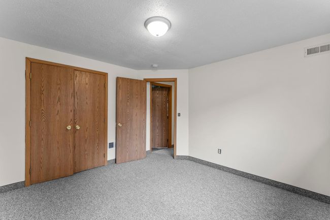 2115 Cliffview Dr, House other with 4 bedrooms, 2 bathrooms and null parking in Eagan MN | Image 13