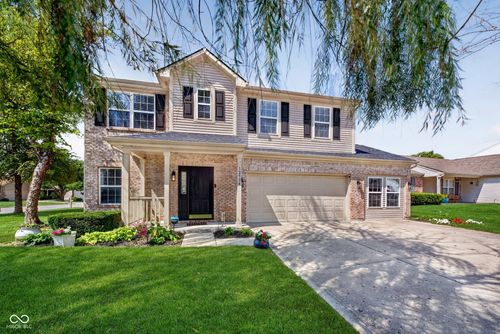 12934 Quarterback Ln, Fishers, IN, 46037-9605 | Card Image
