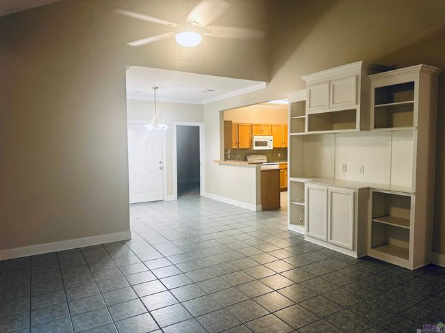 APT-205 - 710 E Boyd Dr, Condo with 3 bedrooms, 2 bathrooms and 2 parking in Baton Rouge LA | Image 7