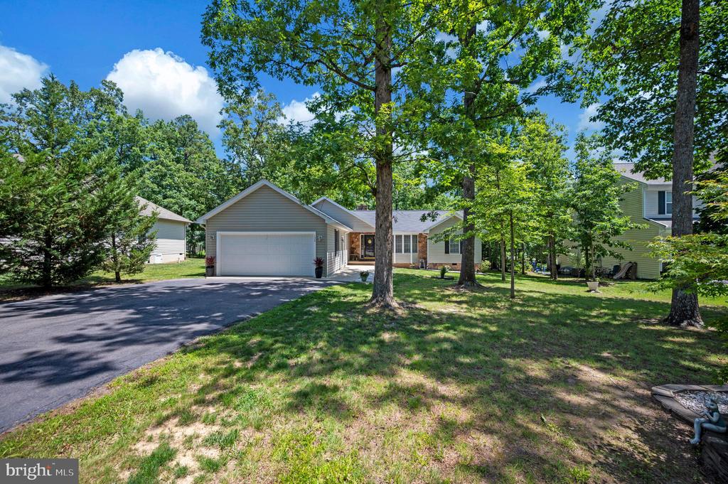 Residential in LOCUST GROVE 2