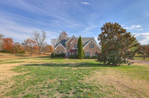 6331 Williams Grove Dr, Brentwood, TN, 37027-8265 | Card Image