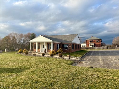 2894 Center Rd, Poland, OH, 44514-2154 | Card Image