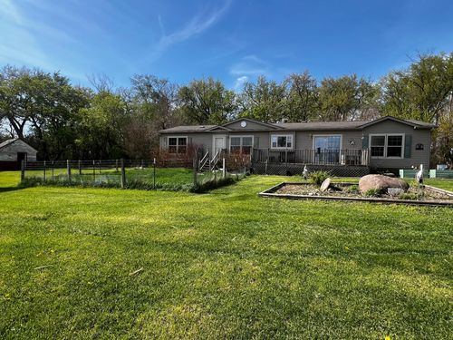 26176 County Road 11, Renville, MN, 56284-2331 | Card Image