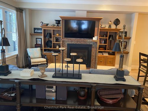 101 Emerald Hill Court S, Seguin, ON, P2A2W8 | Card Image