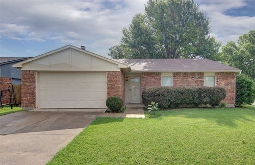 6600 Sunset Rd, North Richland Hills, TX, 76182-4942 | Card Image