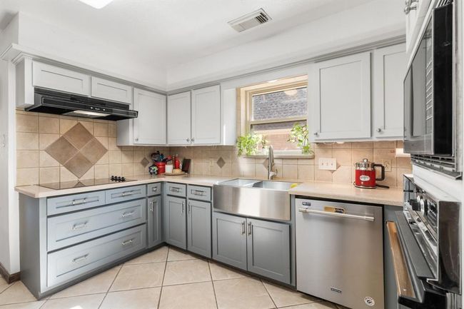 9611 Stockport Dr, House other with 4 bedrooms, 4 bathrooms and 2 parking in Spring TX | Image 16