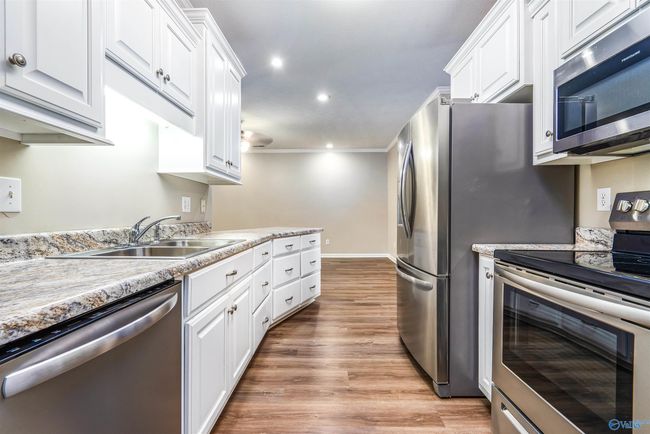 202 Santana Dr, Townhouse with 2 bedrooms, 2 bathrooms and null parking in Athens AL | Image 10