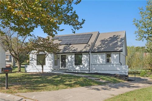 10474 Caenen Lake Rd, Lenexa, KS, 66215-2154 | Card Image