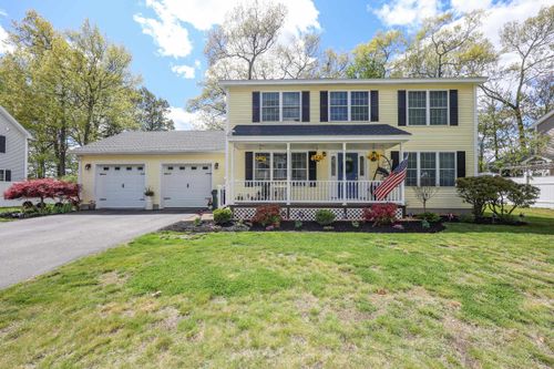237 Stanton Street, Manchester, NH, 03103 | Card Image