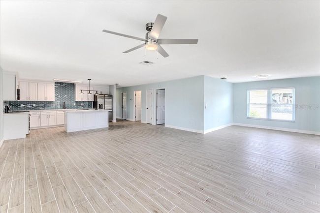 Great Room to Kitchen | Image 16