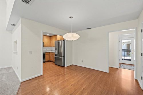 3606 Gold Creek Ln, Sacramento, CA, 95827-3754 | Card Image