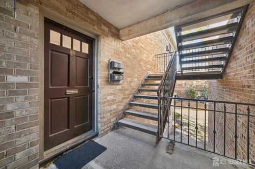 apt-11c-323 Gill Ln, Iselin, NJ, 08830-2832 | Card Image