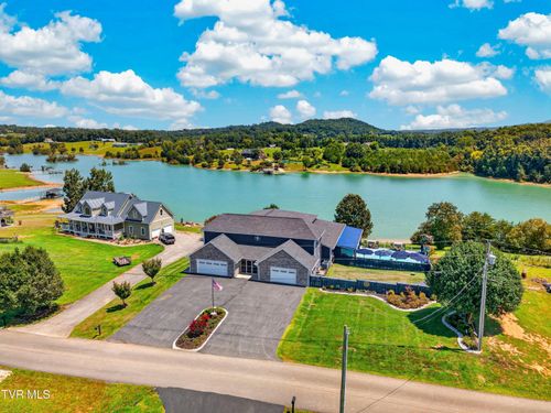 1964 Harbor Hills Dr, Dandridge, TN, 37725-6650 | Card Image