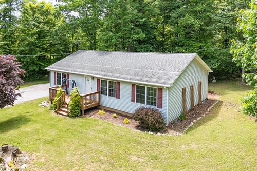 222 Se Greenwood Ln, Copper Hill, VA, 24079 | Card Image