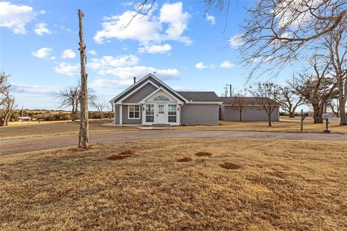 24484 E 990 Rd, Weatherford, OK, 73096-3166 | Card Image