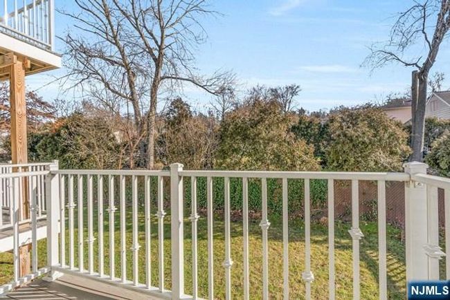 474 Walnut St, Home with 3 bedrooms, 3 bathrooms and null parking in Ridgefield NJ | Image 16