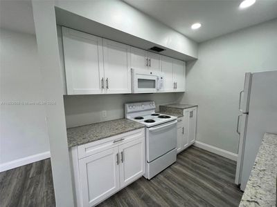 3014 - 245 Ne 191st St, Condo with 2 bedrooms, 2 bathrooms and null parking in Miami FL | Image 3