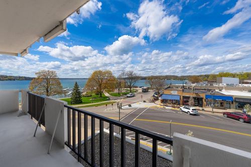 302-101 Broad Street Street, Lake Geneva, WI, 53147 | Card Image