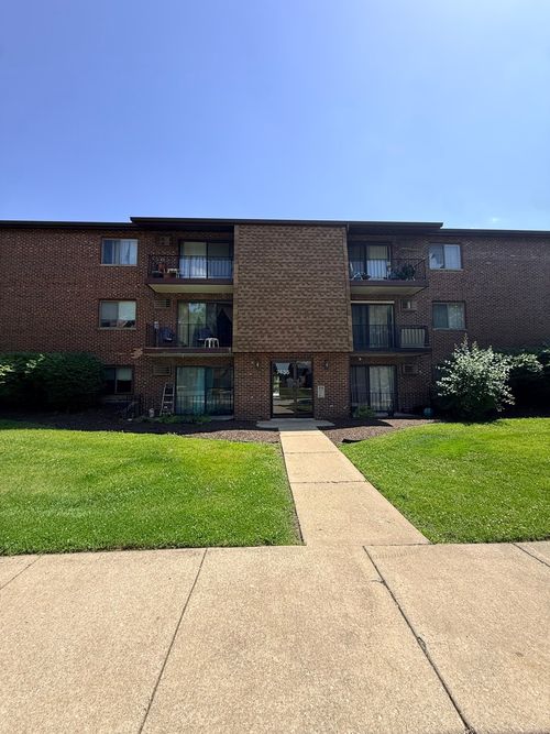 2c-7435 Tiffany Dr, Orland Park, IL, 60462-3579 | Card Image