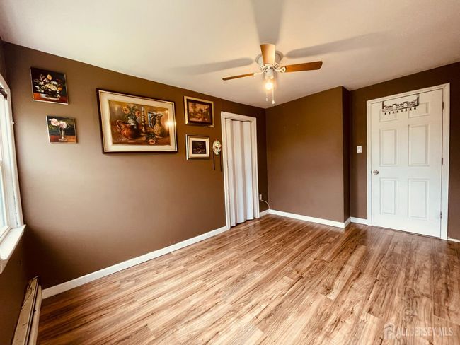 38 Evergreen Ave, House other with 3 bedrooms, 2 bathrooms and null parking in Fords NJ | Image 20