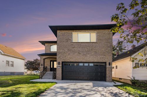 5268 Hartwell St, Dearborn, MI, 48126-3310 | Card Image