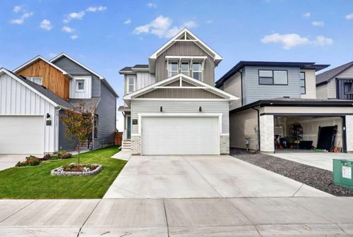 4541 25 Ave S, Lethbridge, AB, T1K8K5 | Card Image