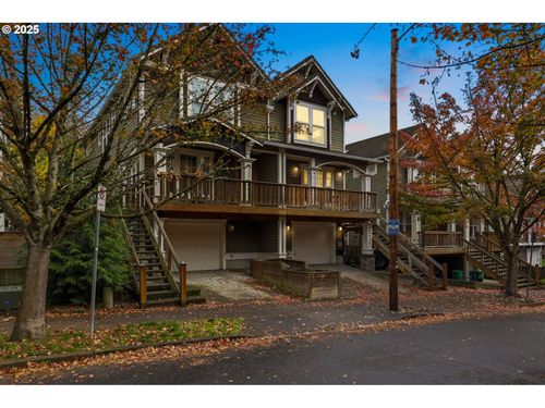 4718 Se 28th Pl, Portland, OR, 97202-3622 | Card Image